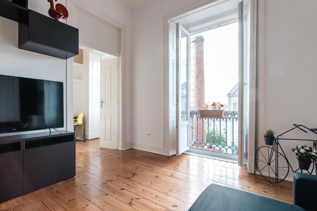 Elegant 3 Bedroom Flat With View In Principe Real ลิสบอน ภายนอก รูปภาพ