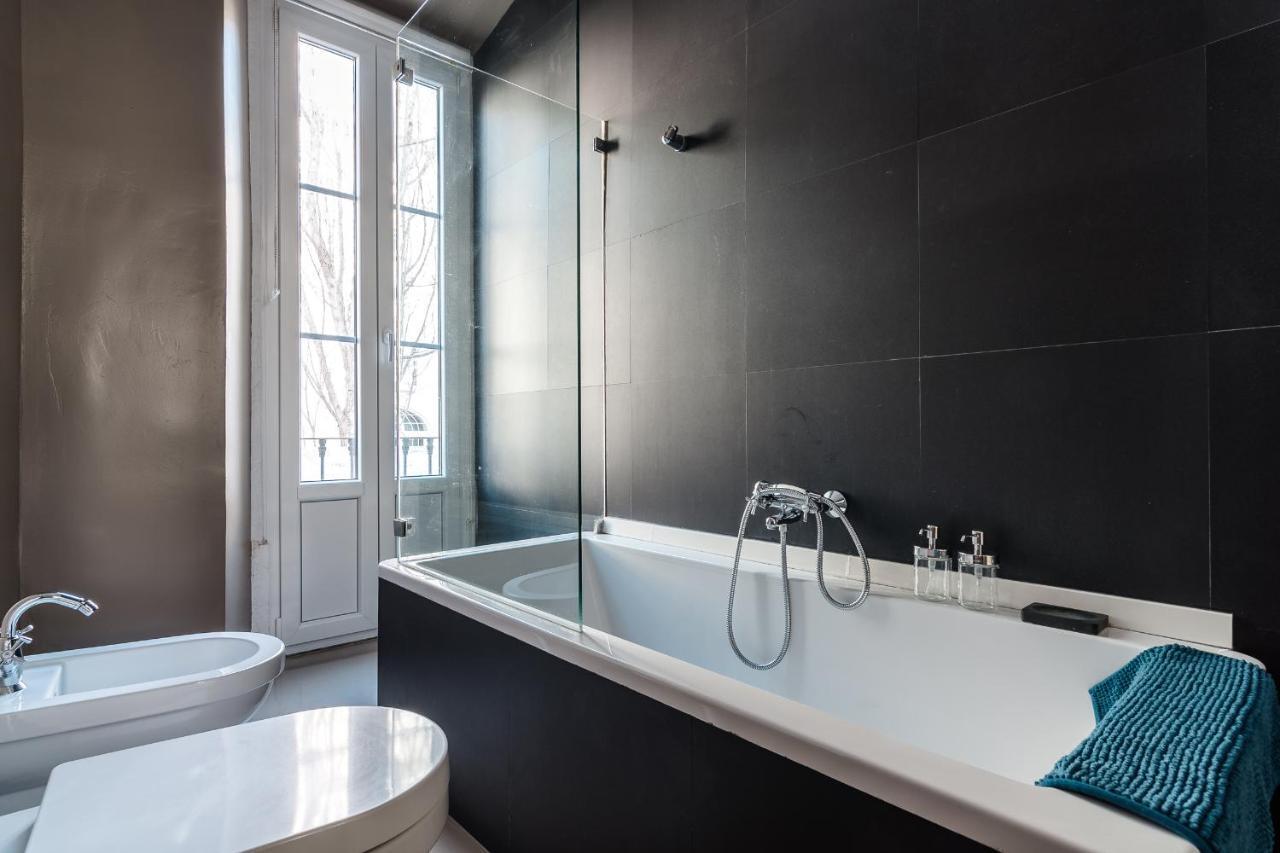 Elegant 3 Bedroom Flat With View In Principe Real ลิสบอน ภายนอก รูปภาพ